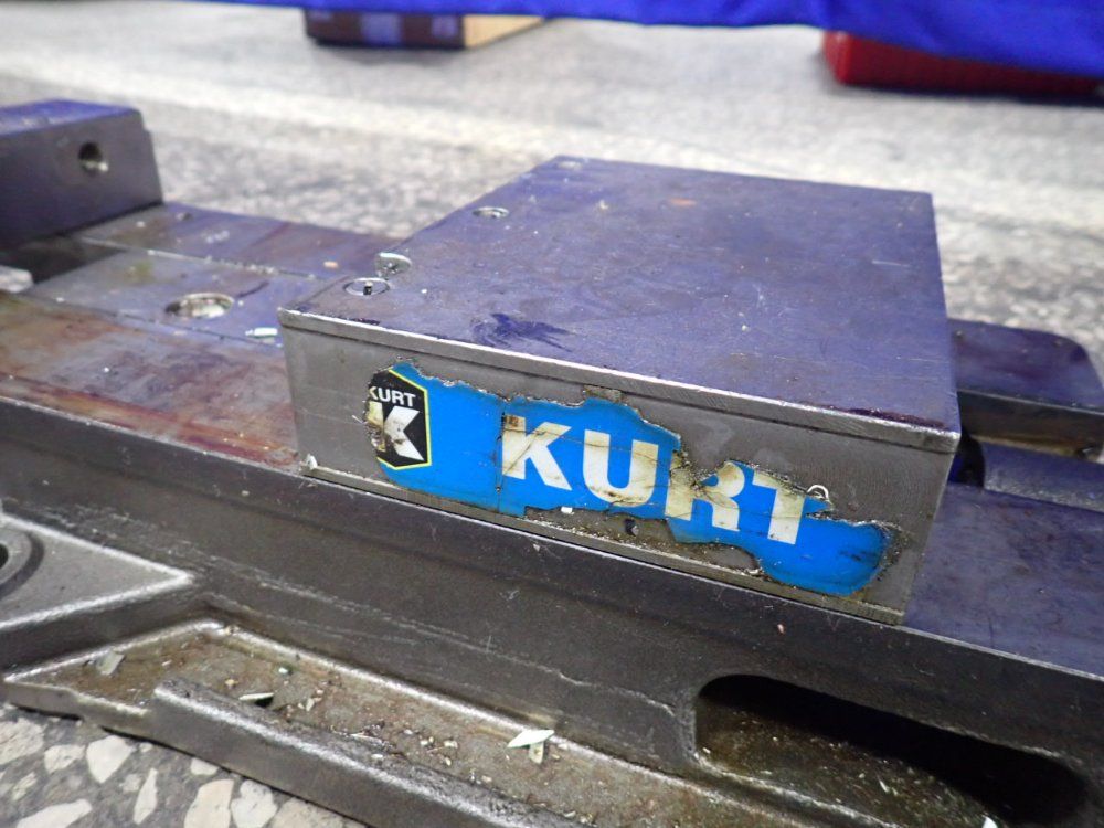 Kurt 8" Vise