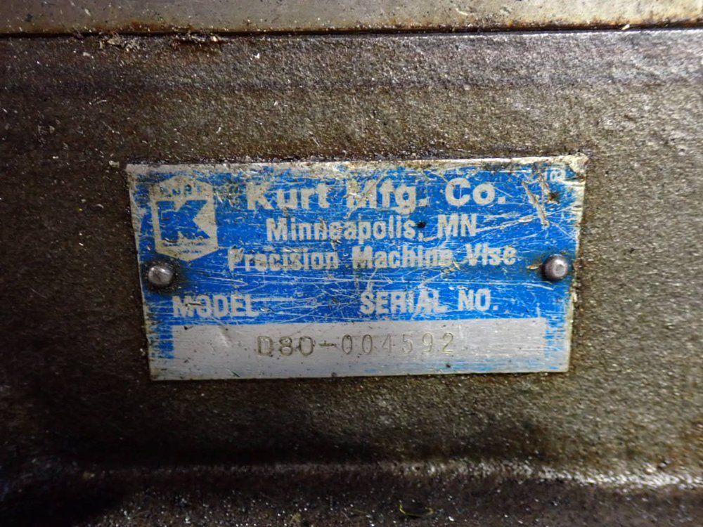 Kurt 8" Vise - D80