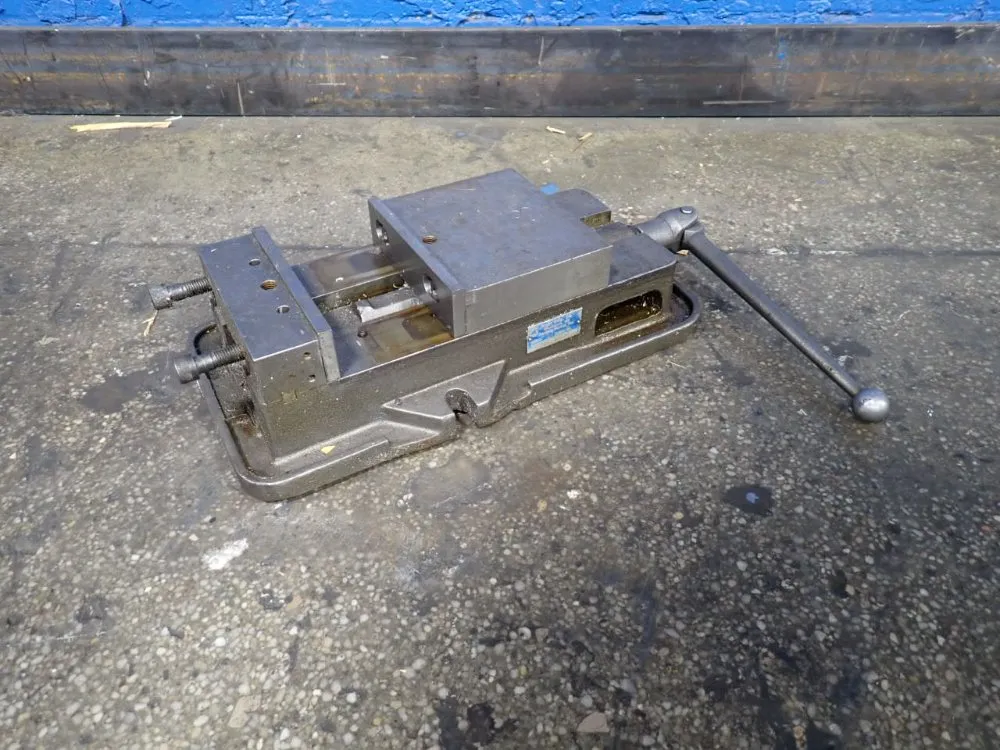 Kurt 8" Vise - D80
