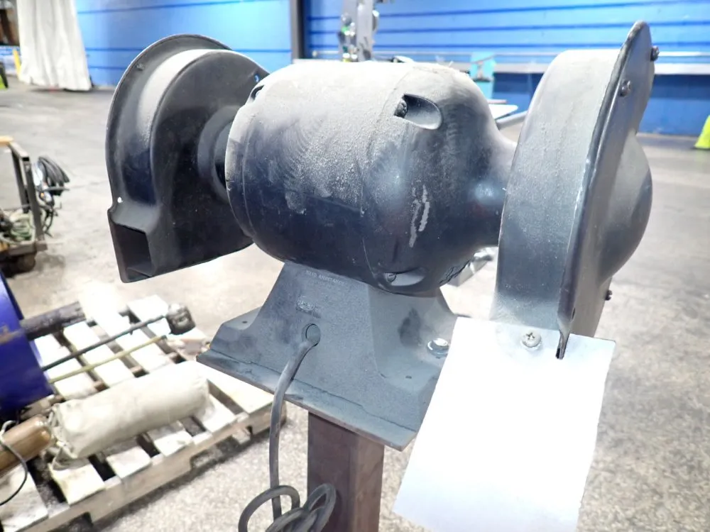 6" Bench Grinder - Mm8260