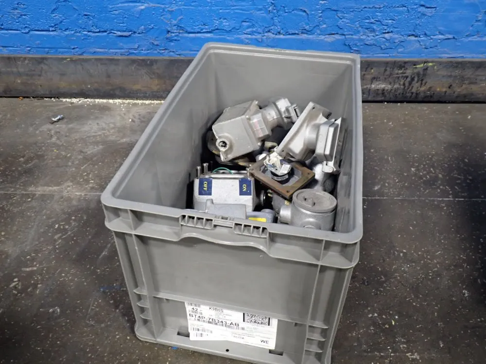 Crouse-hinds Outlet Covers, Switch Covers