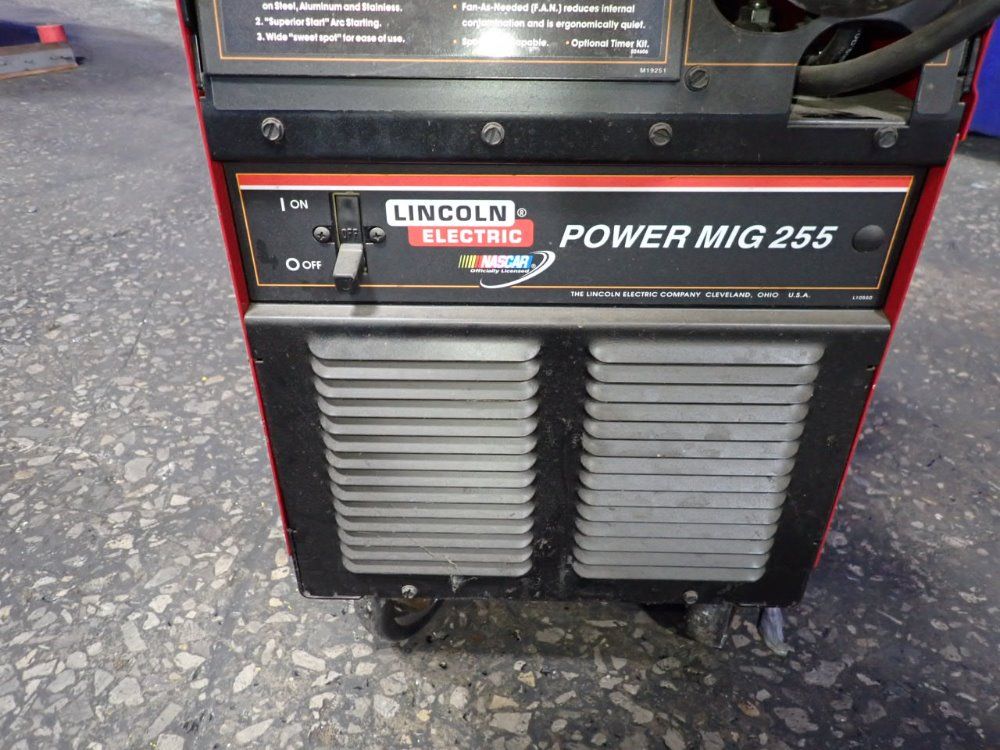 Lincoln Electric 250 Amp Welder - Powermig 255