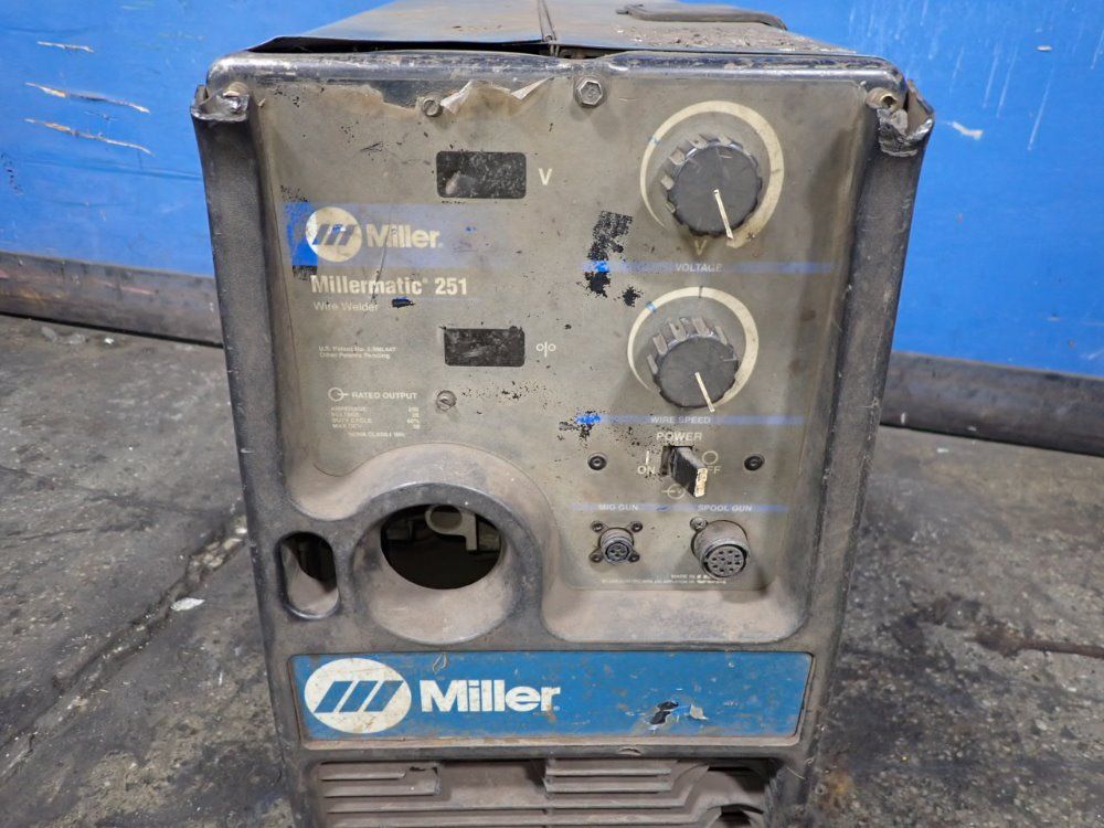 Miller 200 Amp Welder - Millermatic 251