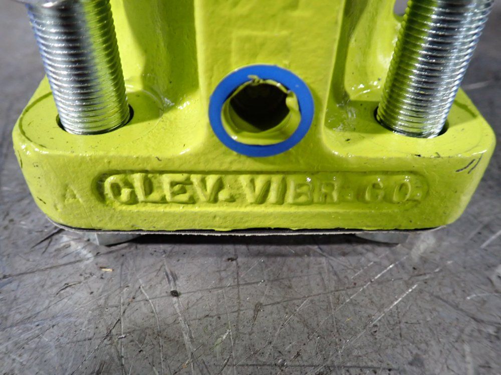 Cleveland Vibrator Co Impact Piston Vibrator - 1200 Vm