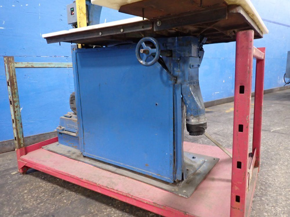 Moak Vertical Band Saw