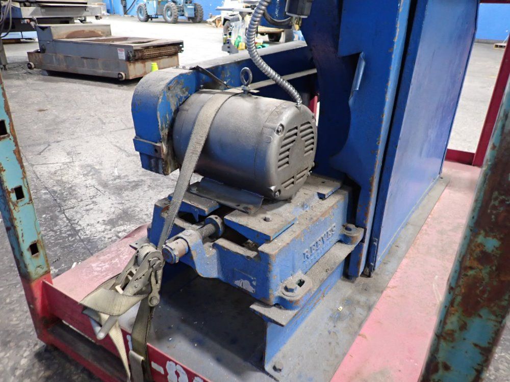 Moak Vertical Band Saw