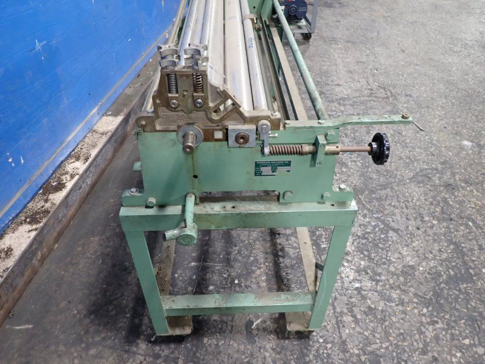  Gluer