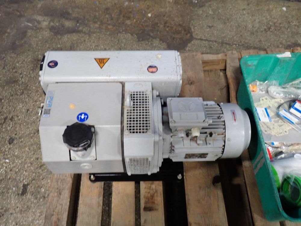 Pvr Vacuum Design Rotary Vane Pump - Eu105