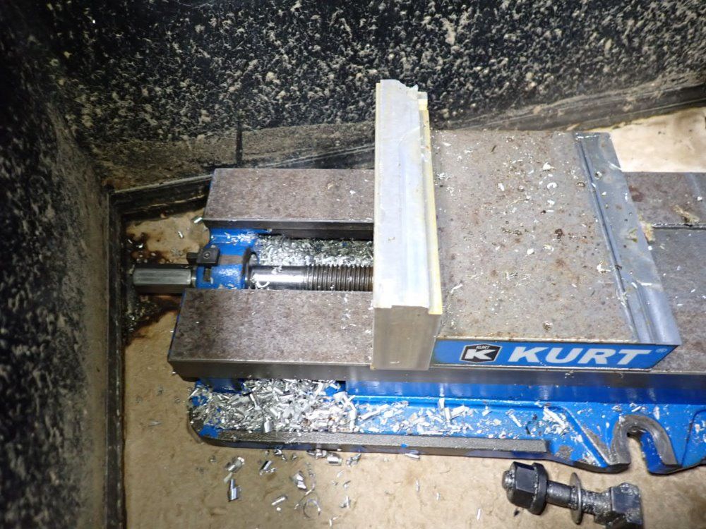 Kurt 6" Vise