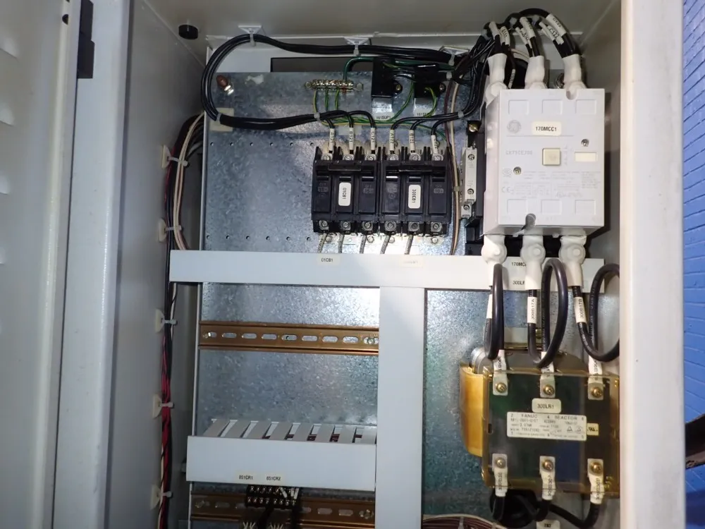 Fadal 16" X 36" Table Cnc Vmc - Vmc3016