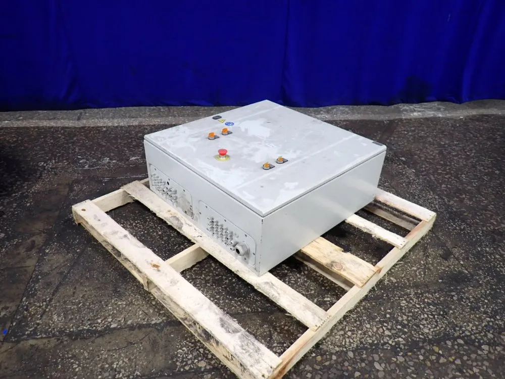 Schneider Control Panel Enclosure - Ec1-cu