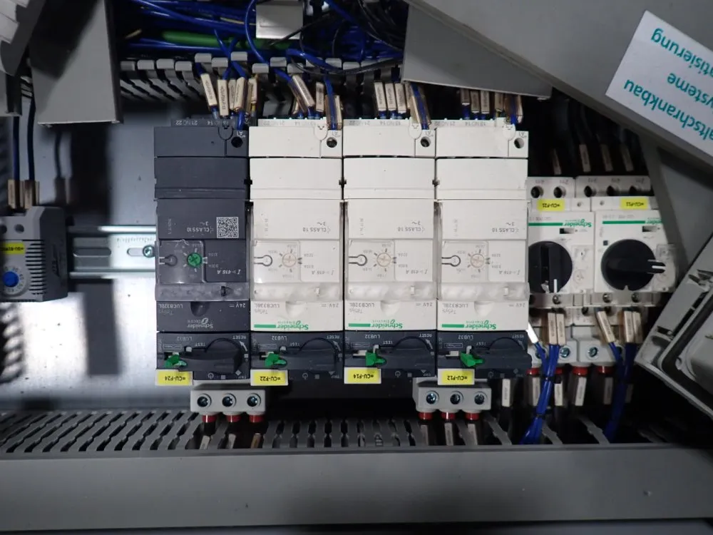 Schneider Control Panel Enclosure - Ec1-cu