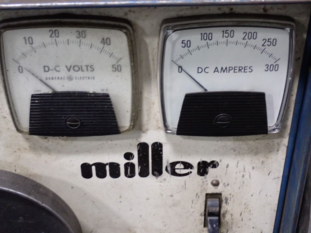 Miller 200 Amp Welder - Cp-200