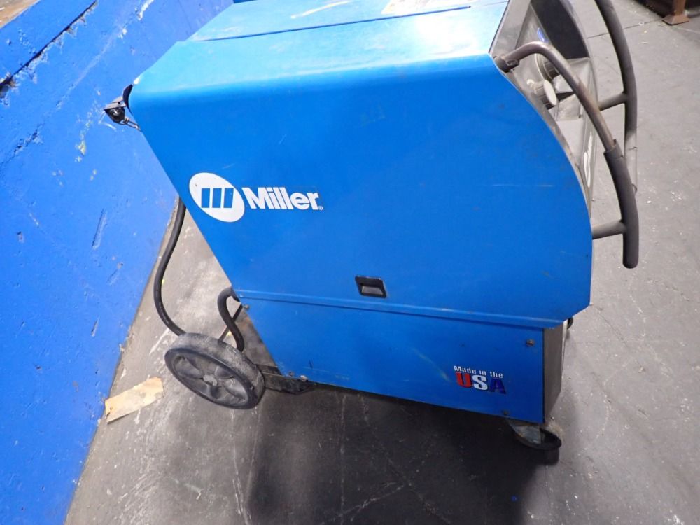 Miller 300 Amp Welder - Millermatic 350p