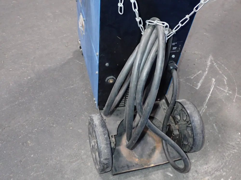 Miller 300 Amp Welder - Millermatic 350p