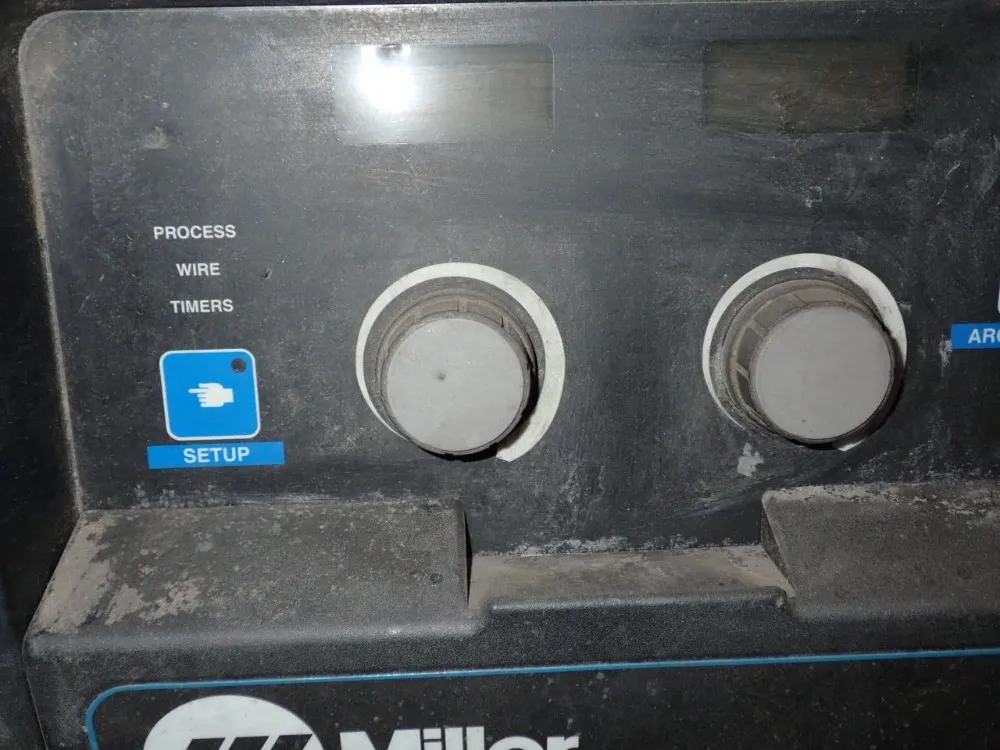 Miller 300 Amp Welder - Millermatic 350p