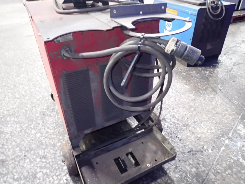 Lincoln Electric 400a Welder W/ Wire Feeder - Idealarc Cv-400
