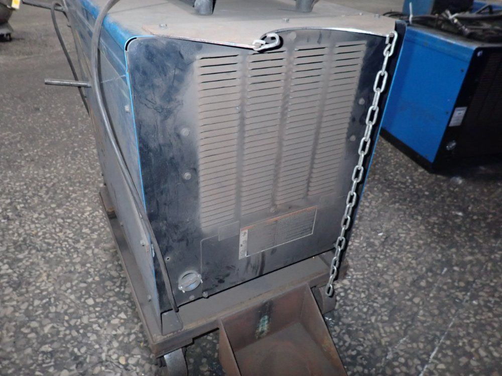 Miller 300a Welder W/ Wire Feeder - Cp-302