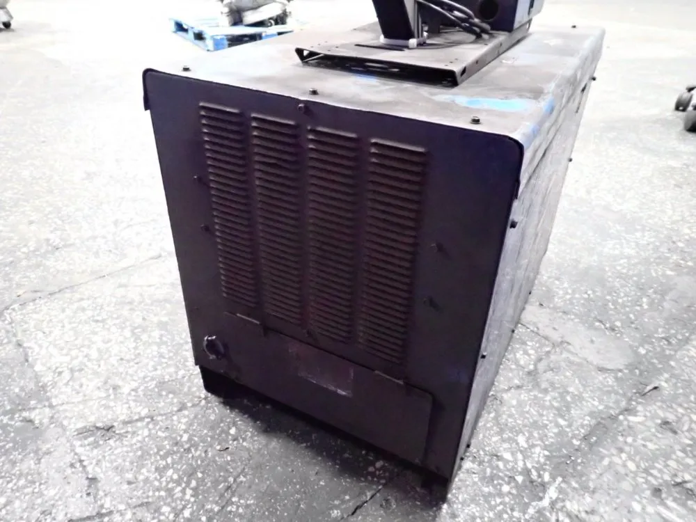 Miller 450a Welder W/ Wire Feeder - Deltaweld 452