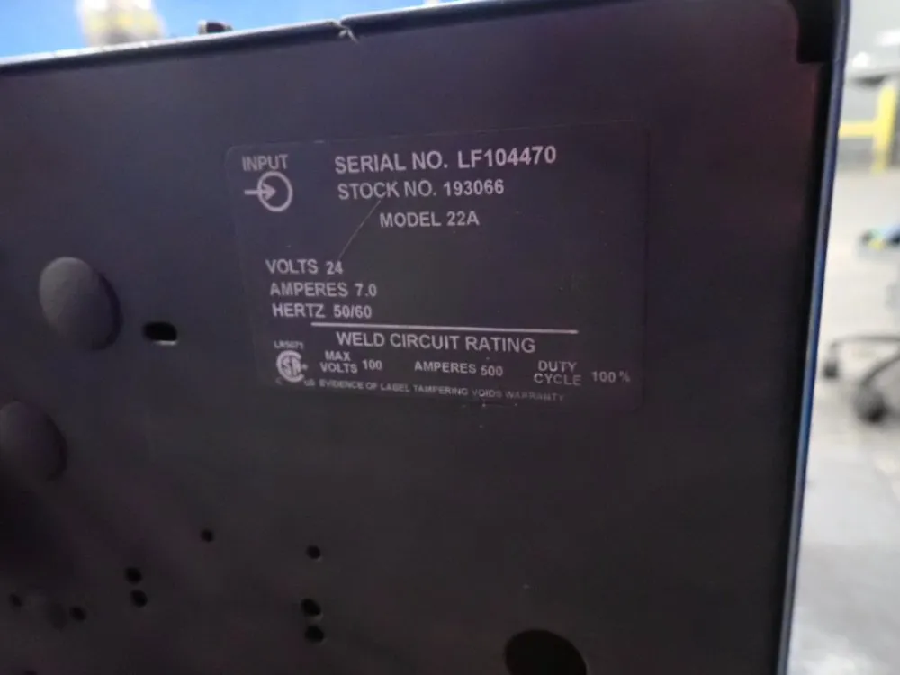 Miller 450a Welder W/ Wire Feeder - Deltaweld 452