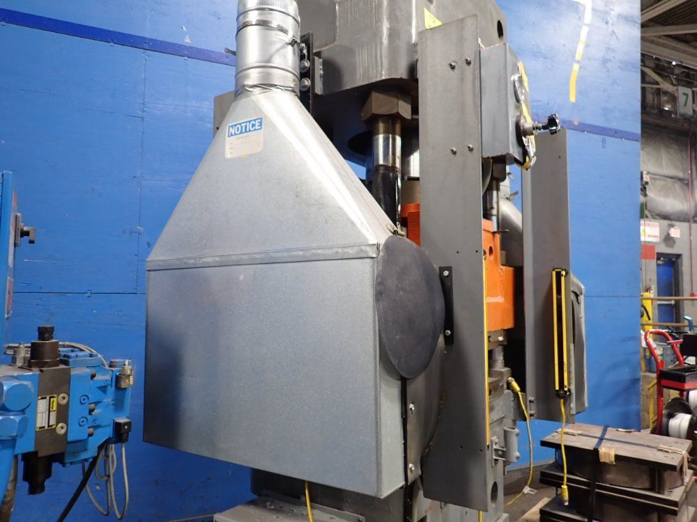 Ram 250 Ton 4-post Hydraulic Press
