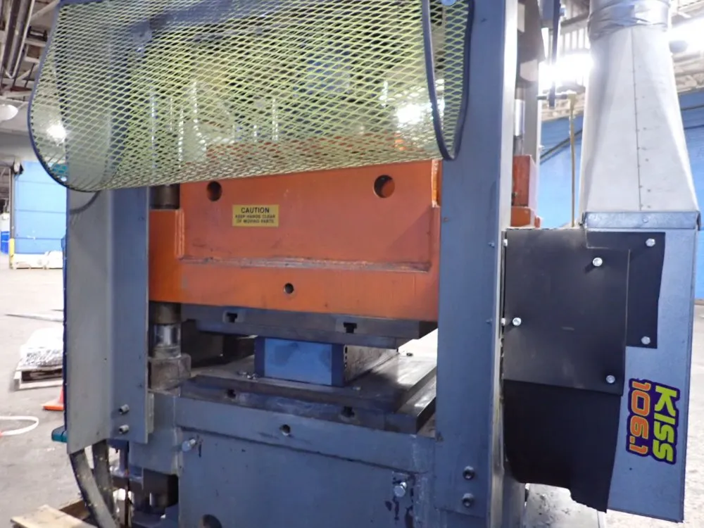 Ram 250 Ton 4-post Hydraulic Press