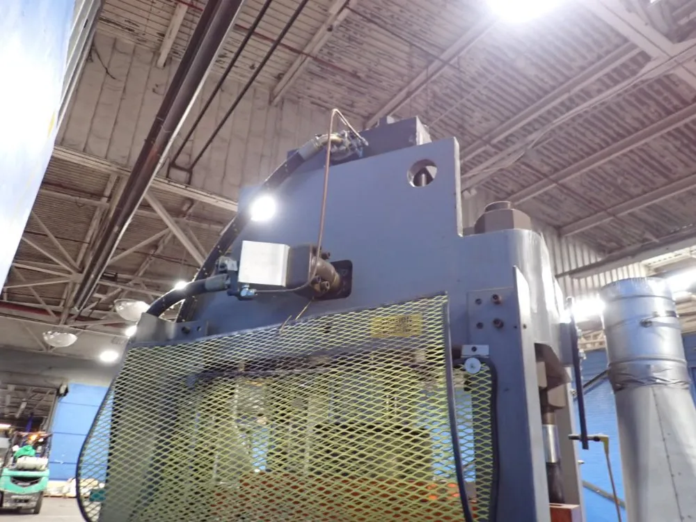 Ram 250 Ton 4-post Hydraulic Press