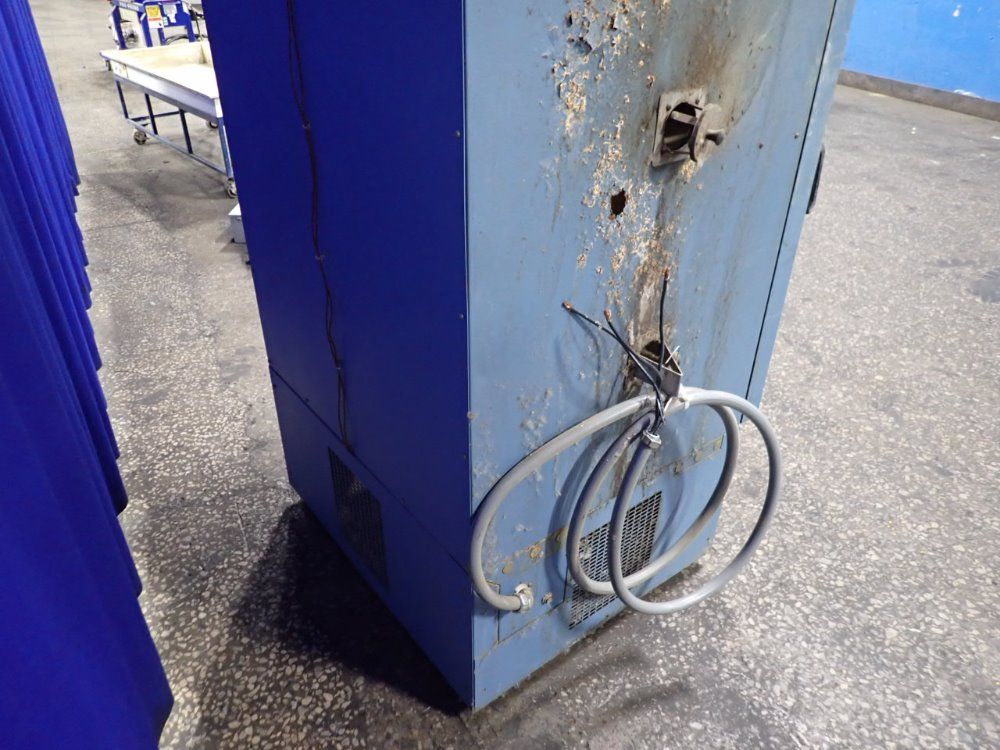 Blue M Oven - Cd-136f