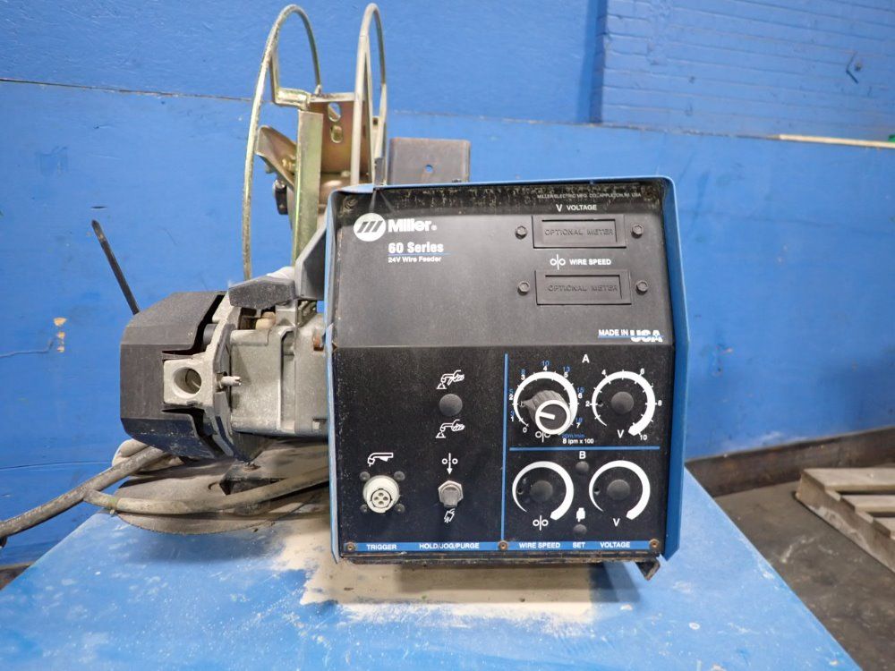 Miller 650 Amp Welder - Dimension 652