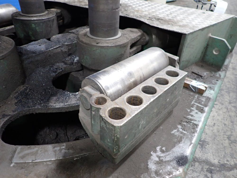 Round Ab 6" X 6" X 5/8" Angle Roller - R-6-s