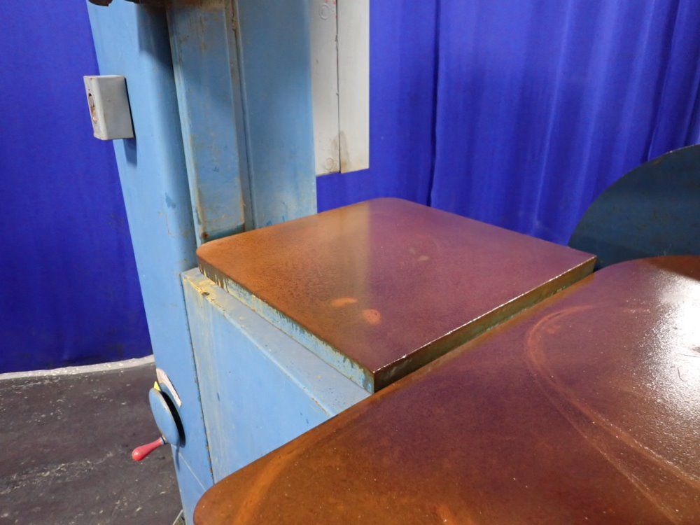 Doall 35 1/2" Vertical Band Saw - 36-r