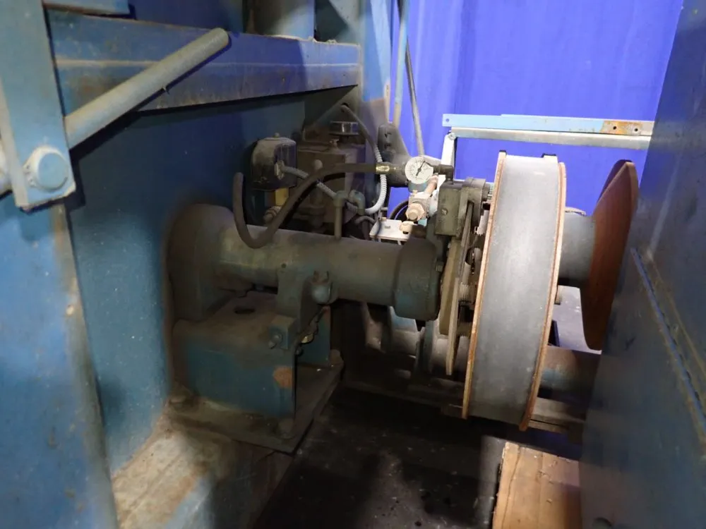 Doall 35 1/2" Vertical Band Saw - 36-r