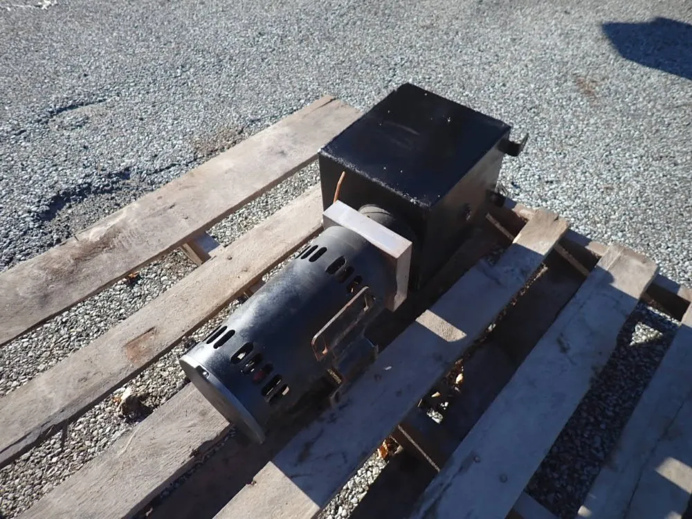 Catepillar 10,000 Lbs Gas Powered Telehandler - Th103