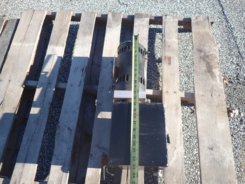 Catepillar 10,000 Lbs Gas Powered Telehandler - Th103