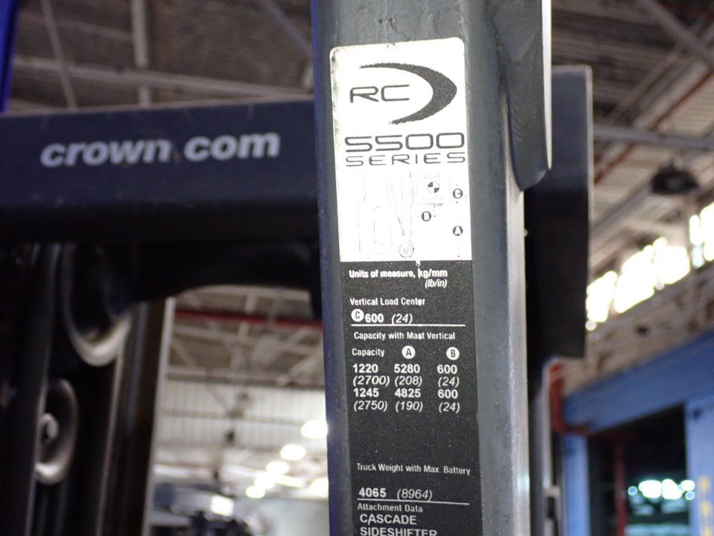 Crown 9539 Lbs Stand Up Forklift - Rc 5500 Series