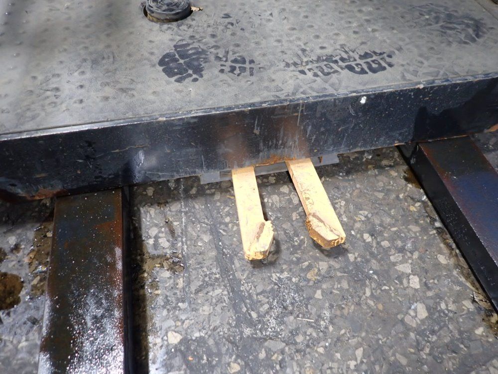 Crown 3000 Lbs Order Picker - Sp 3500 Series