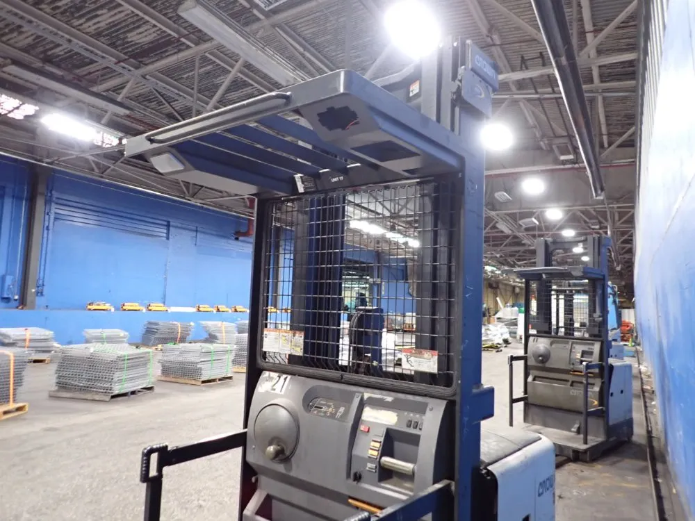 Crown 3000 Lbs Order Picker - Sp 3500 Series