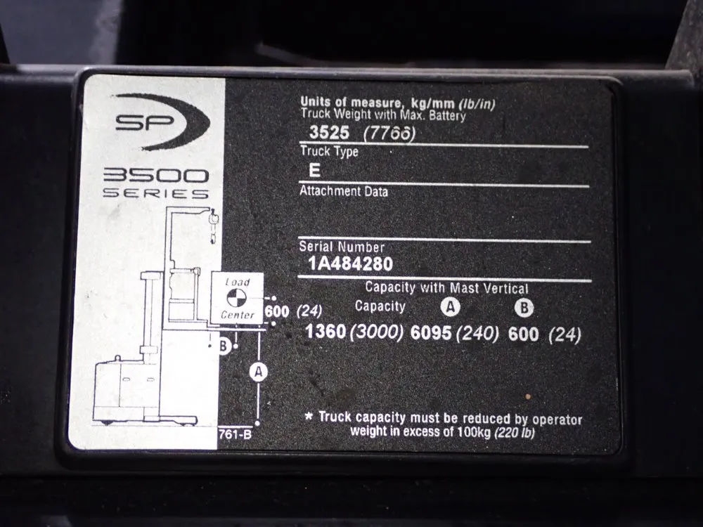 Crown 3000 Lbs Order Picker - Sp 3500 Series