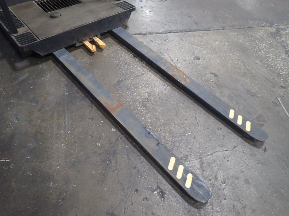 Crown 1360 Lbs Electric Order Picker - Sp3500