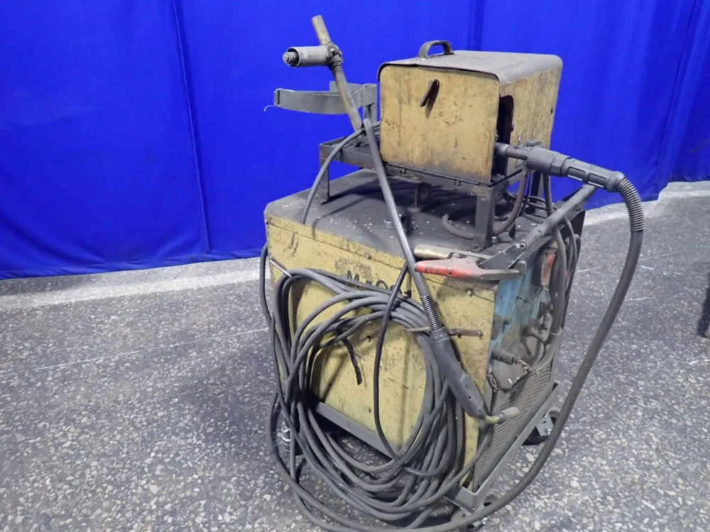 Hobart Brothers 250 A Welder - Rc-250