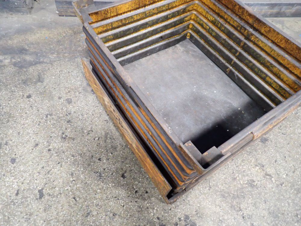 31"x 34"x 19" Drop Bottom Steel Tub