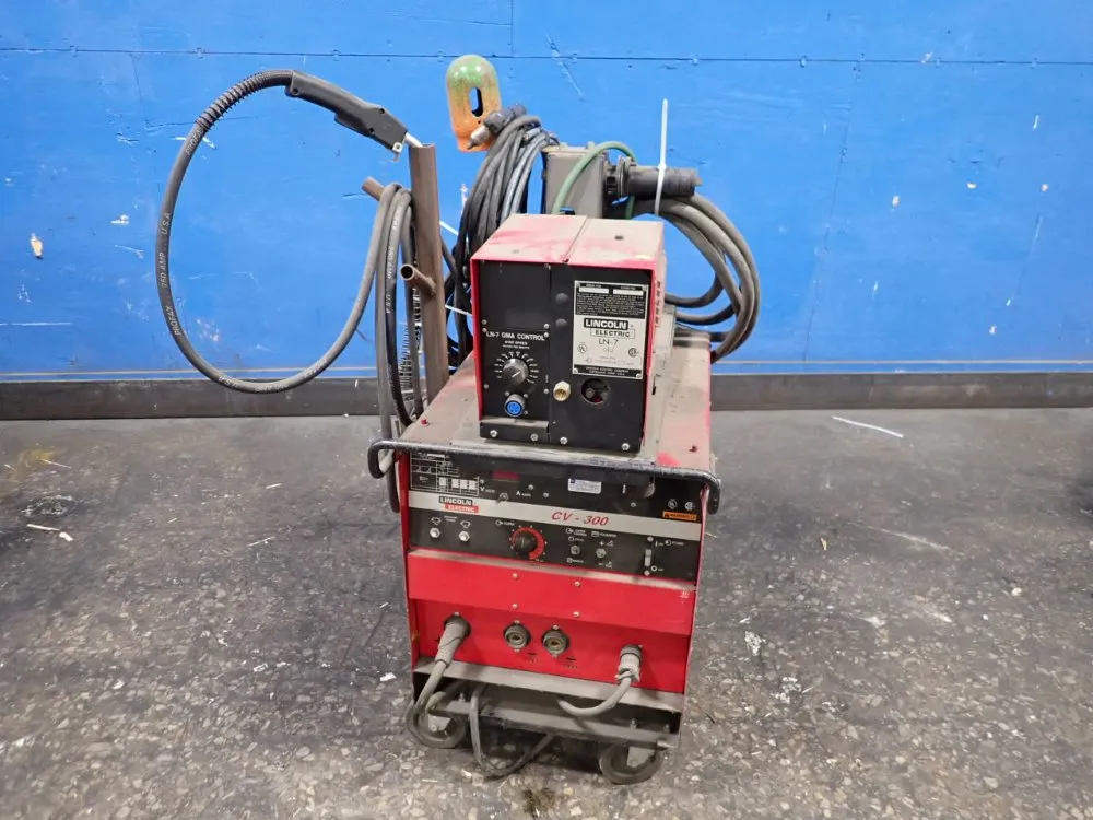 Lincoln Electric 300 Amp Welder - Cv-300