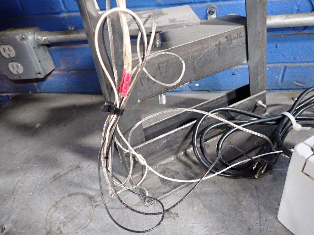 Stahlin Enclosure Temperature Controller