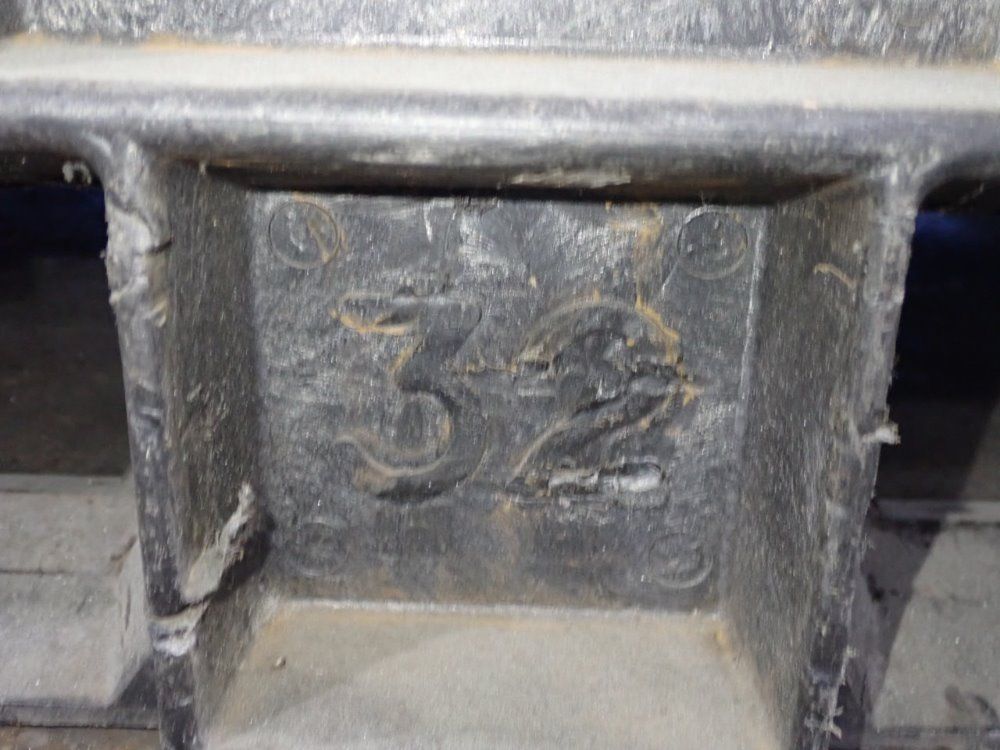 27" X 29" X 19" Plastic Collapsible Basket