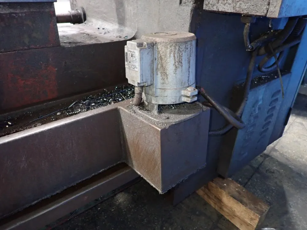 Hermes Machine 29"/31" X 205" Gap Bed Lathe - M2919x200