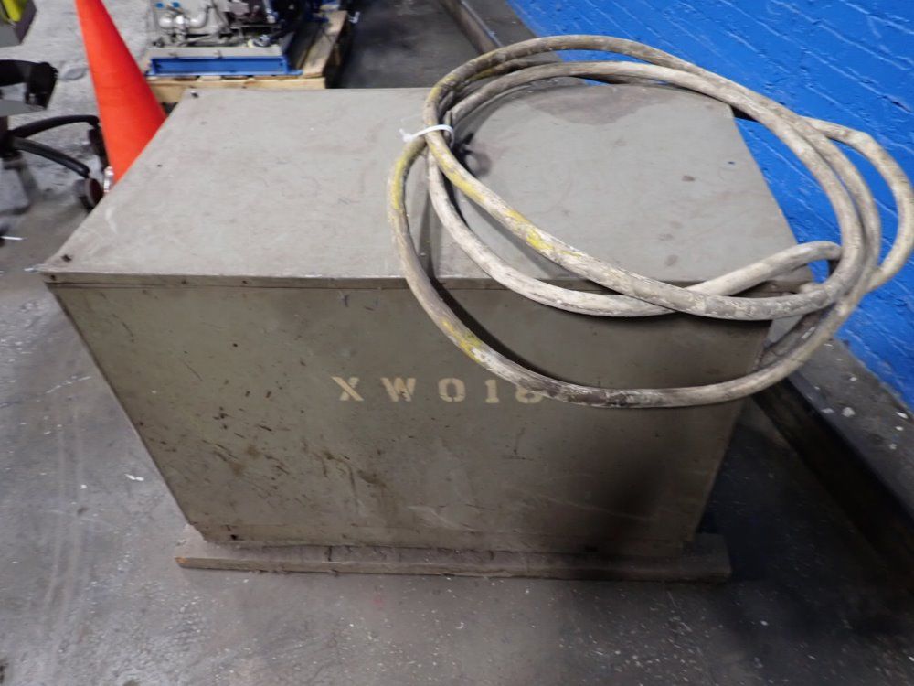 Lincoln Electric 1000 Amps Welder - Idealarc Dc-1000