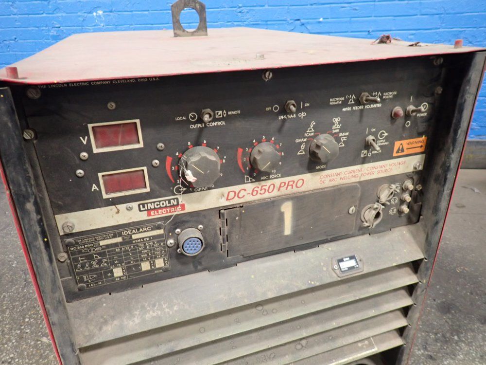 Lincoln Electric 650a Welder - Dc-650 Pro