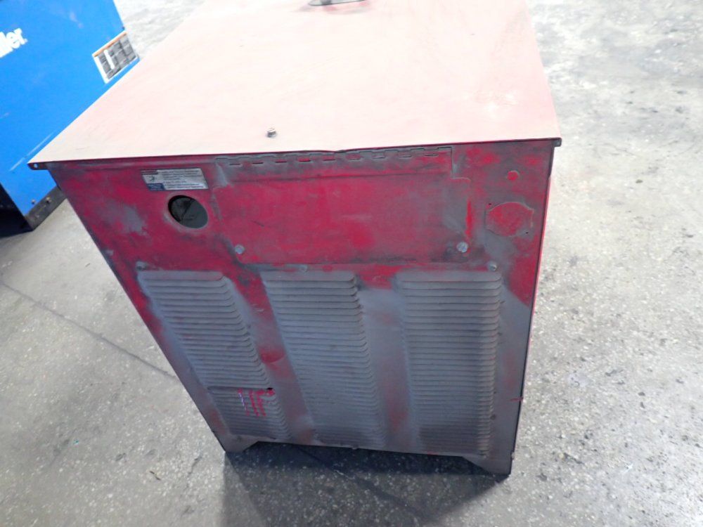 Lincoln Electric 650a Welder - Dc-650 Pro