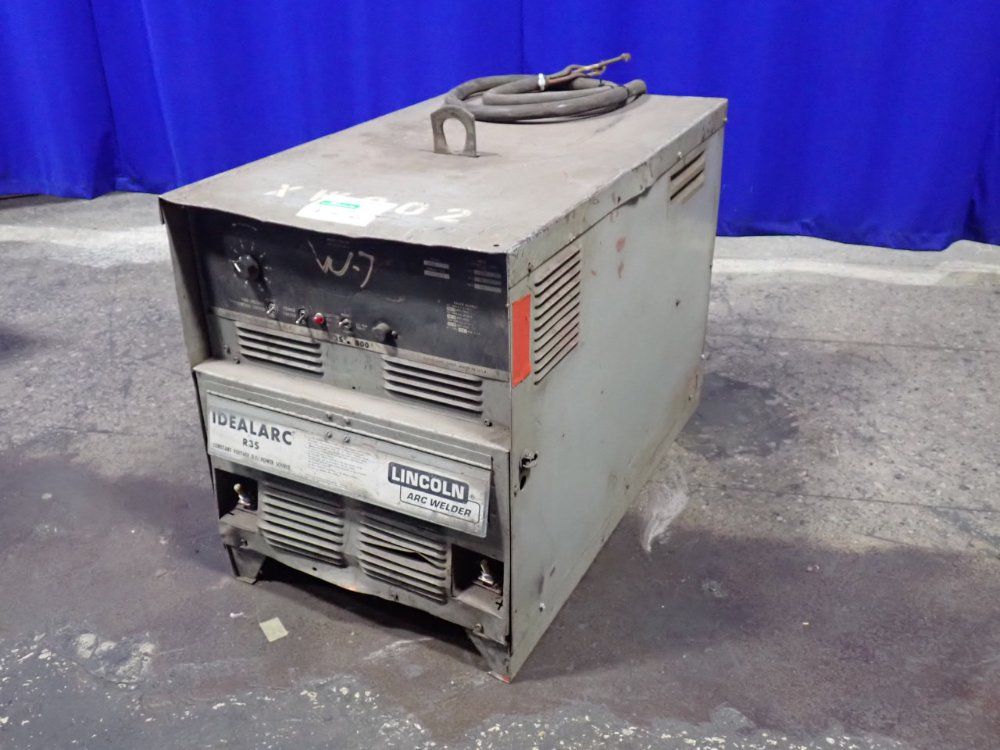 Lincoln Electric 800a Welder - R35-800