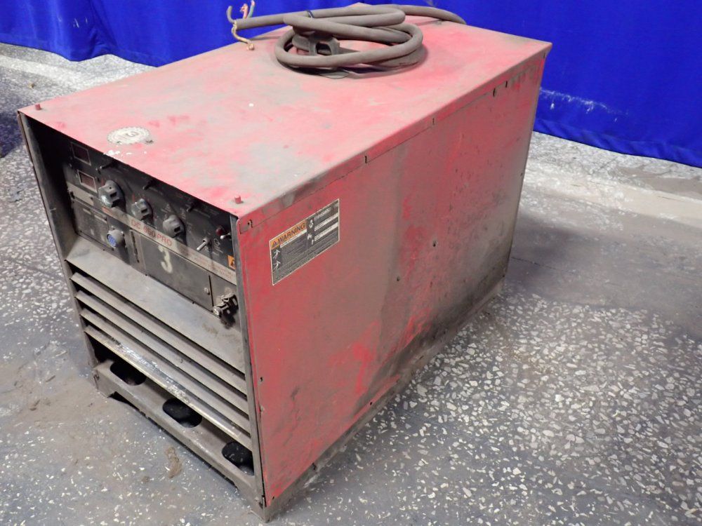 Lincoln Electric 650a Welder - Dc-650 Pro